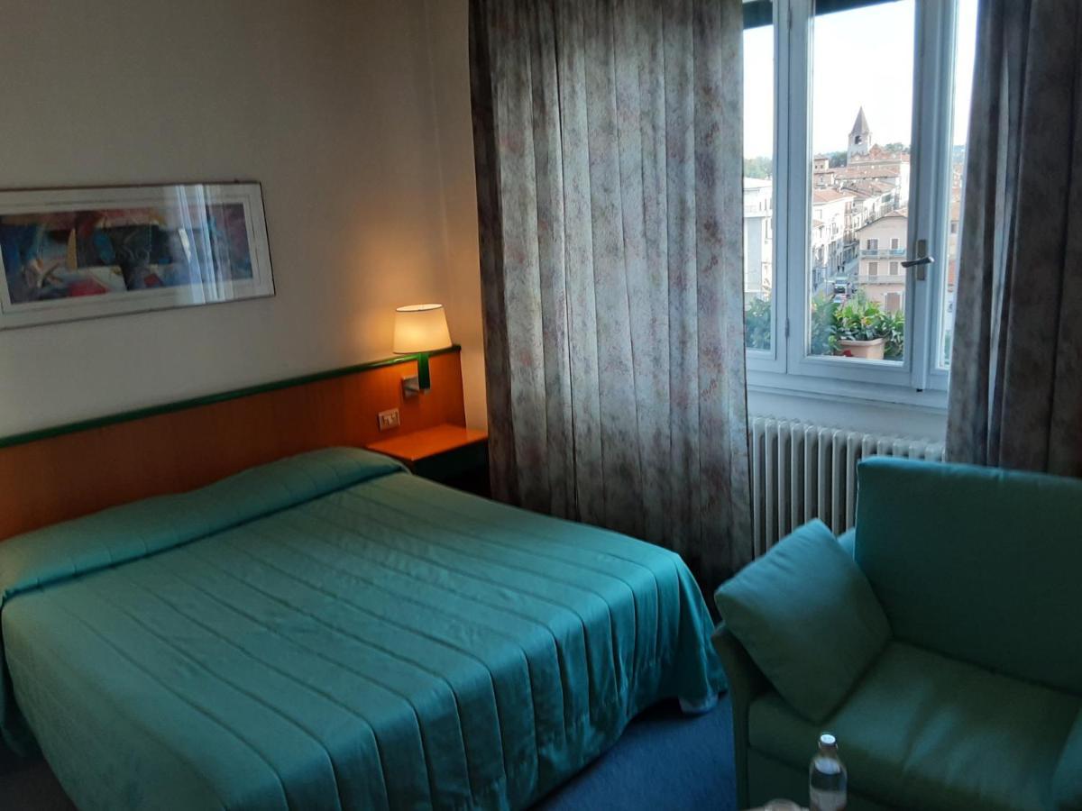 Hotel Ramoverde Borgomanero Kültér fotó