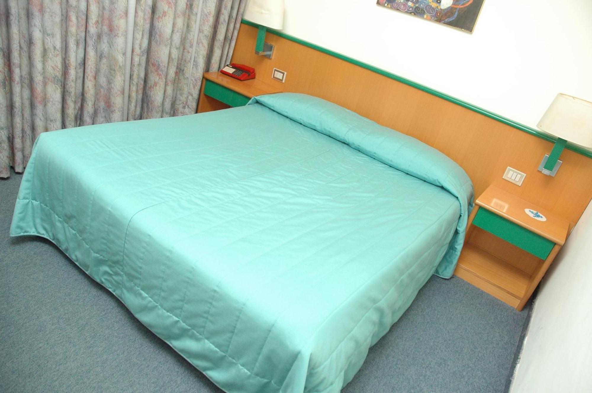 Hotel Ramoverde Borgomanero Kültér fotó