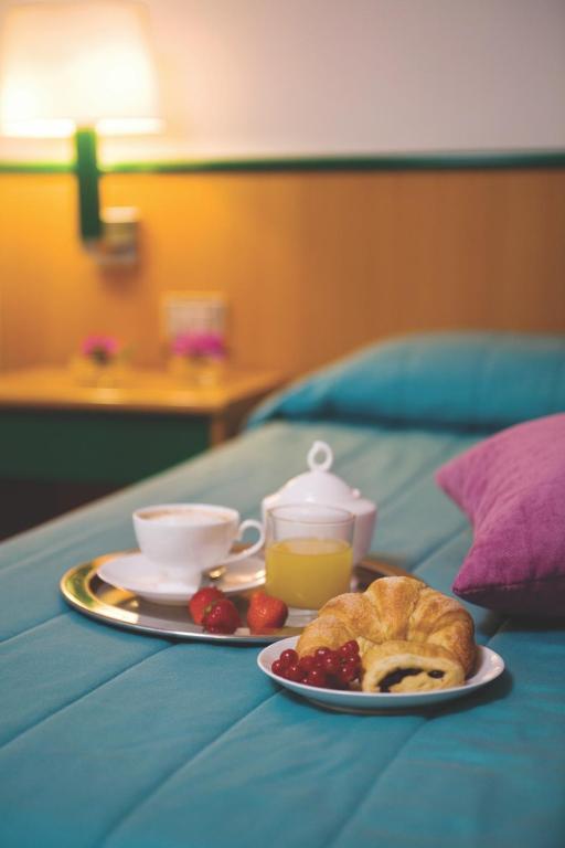 Hotel Ramoverde Borgomanero Szoba fotó