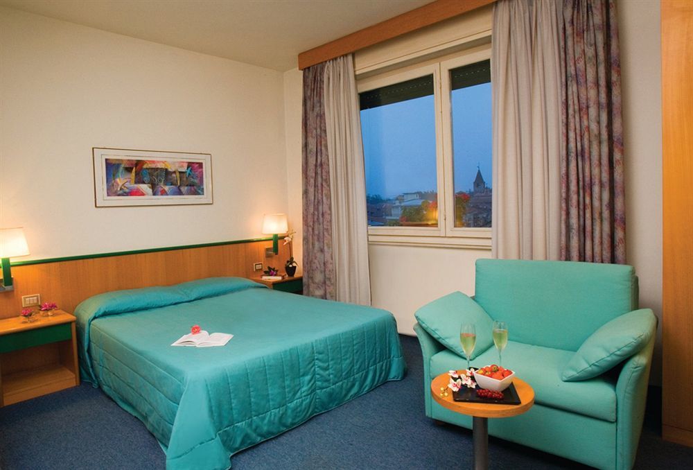 Hotel Ramoverde Borgomanero Kültér fotó